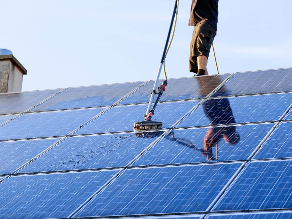 Solar Panel Cleaning Solar Panel Cleaning